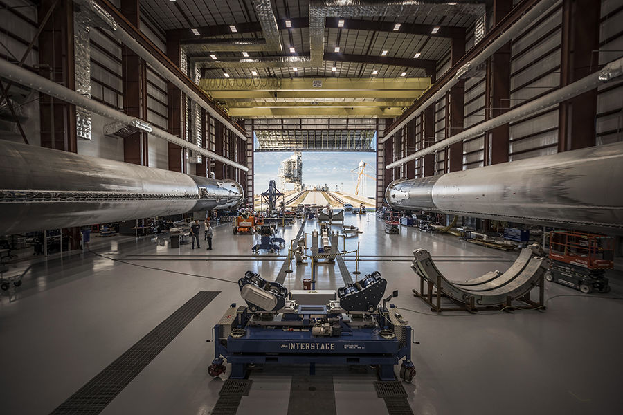 Hangar and pad at launch complex 39 A